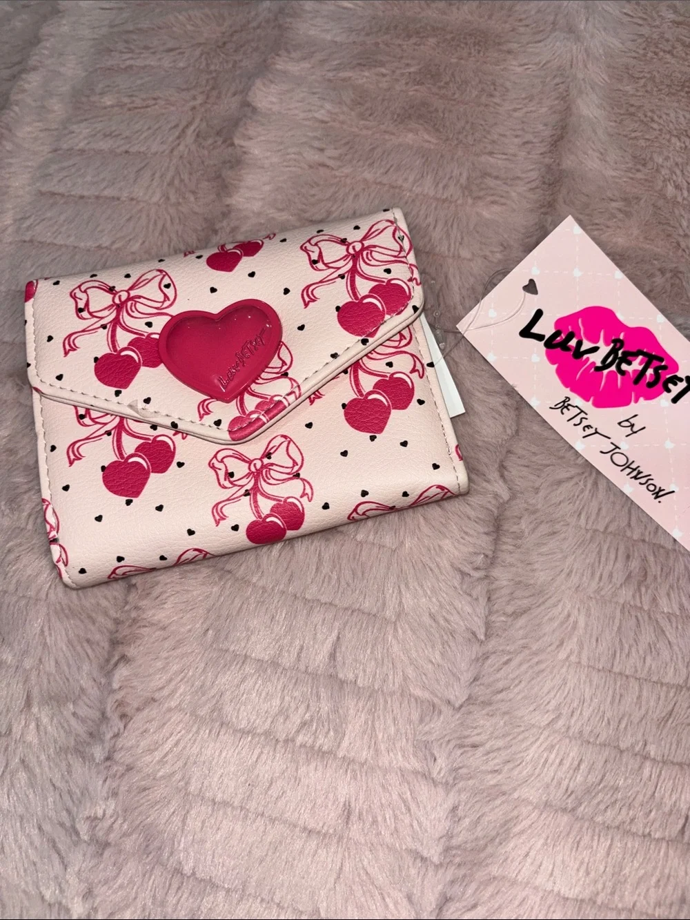 Betsey Johnson Pink Heart & Bow Compact Wallet